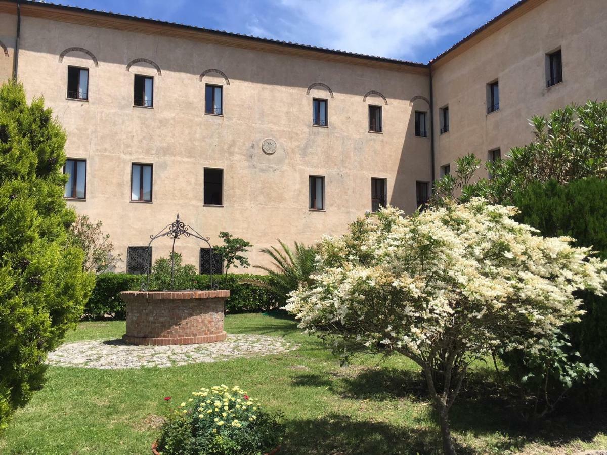 Casa Mater Ecclesiae Hotel Massa Marittima Bagian luar foto