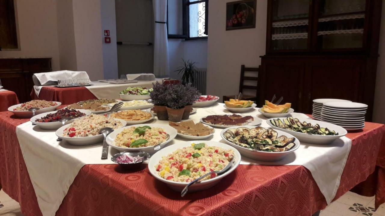 Casa Mater Ecclesiae Hotel Massa Marittima Bagian luar foto